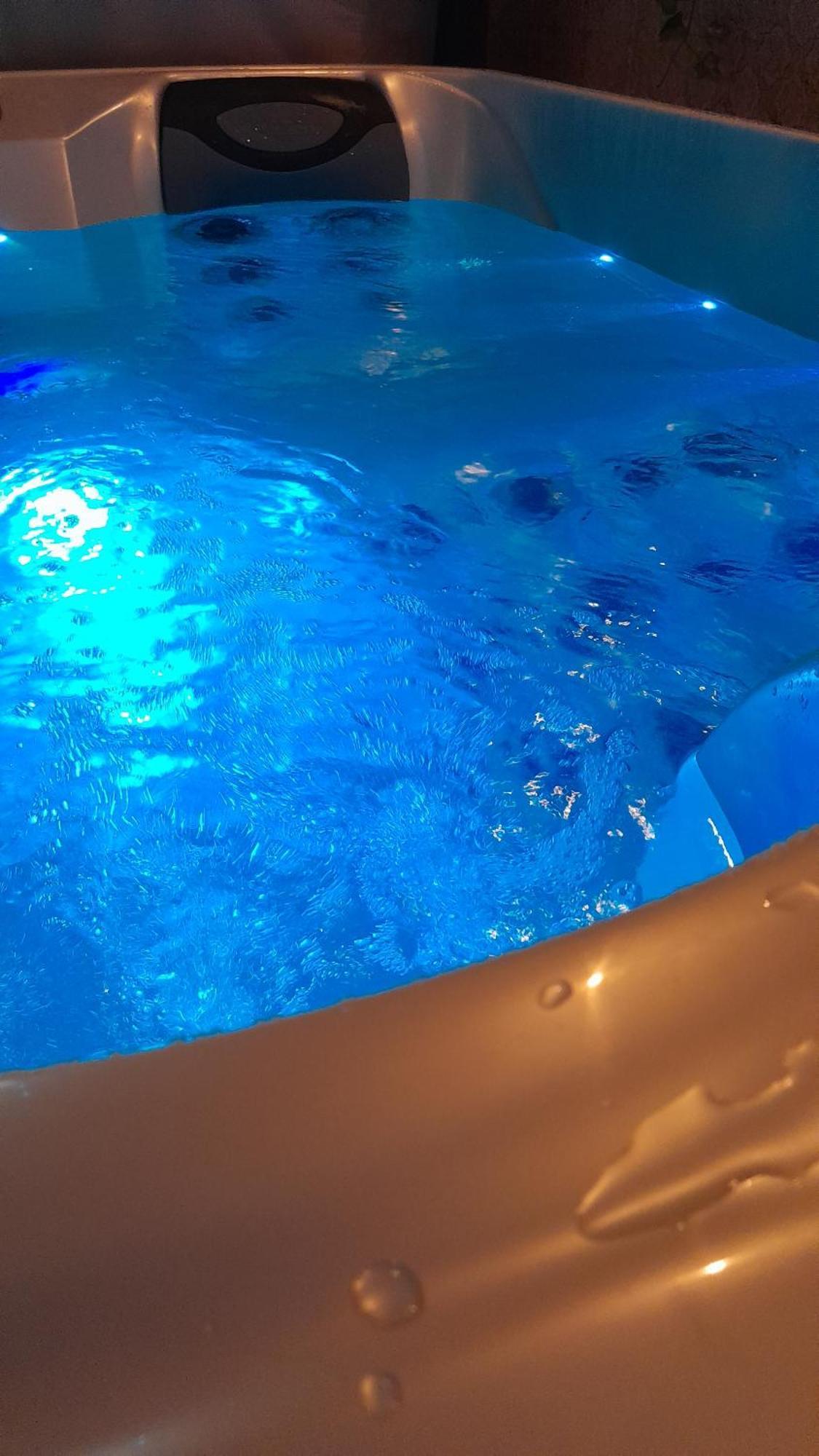 Lux, Chambre Spa Privatif Valenciennes Aulnoy-lez-Valenciennes Εξωτερικό φωτογραφία